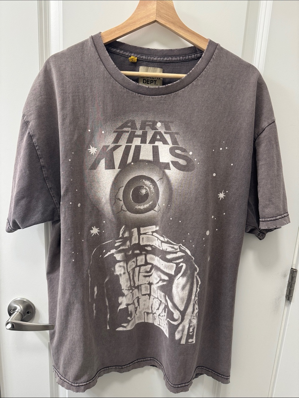 Gallery Dept Faded Gray 'Art That Kills' Streetwear Eye Graphic Tee Size Large